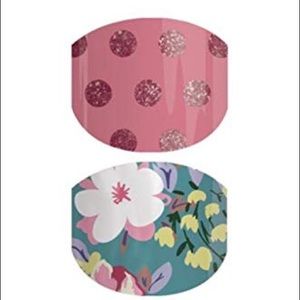 Jamberry Little Lady